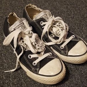Converse size 6